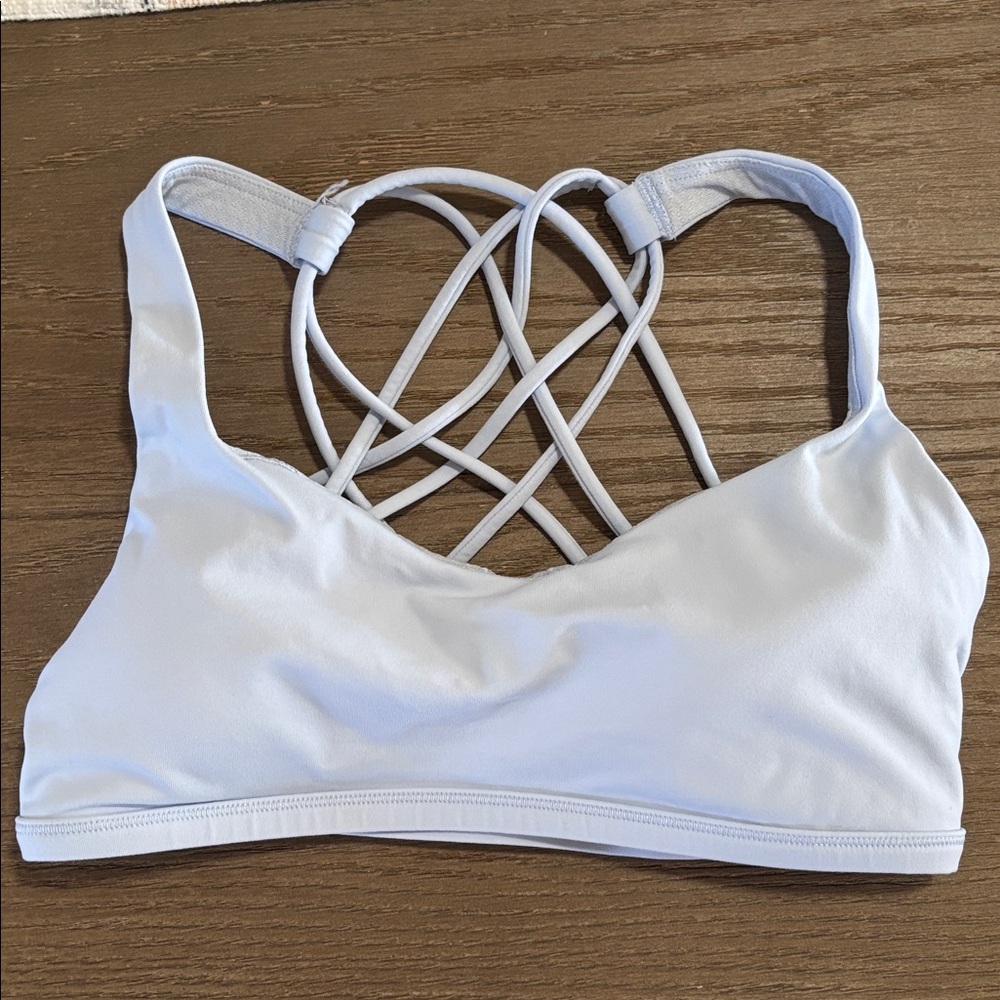 LULULEMON WOMEN’S FREE TO BE - WILD 6 LIGHT BLUE WORN ONCE